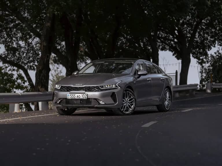 Kia K5 Tulpar Qozog‘istonda taqdim etildi