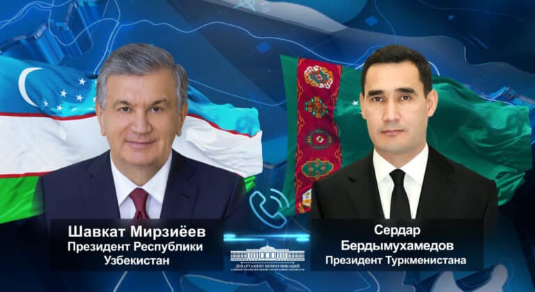 Мирзиёев поздравил Бердымухамедова с днем рождения