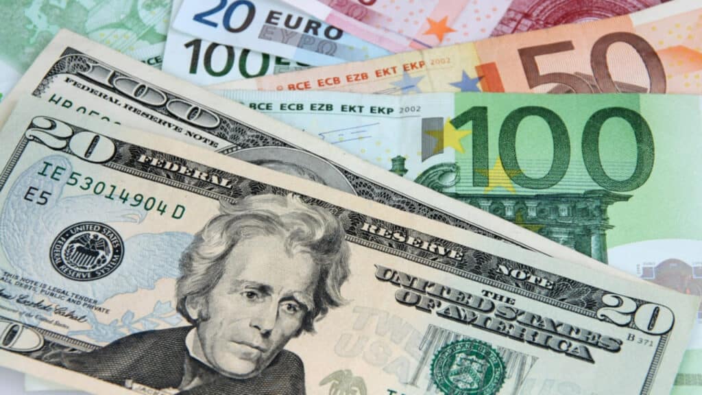 dollar va yevro