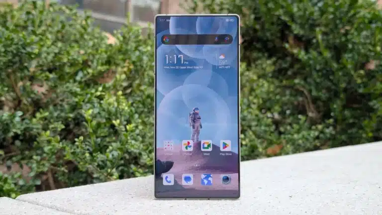 Топ-10 самых мощных Android-смартфонов по версии AnTuTu за август 2025