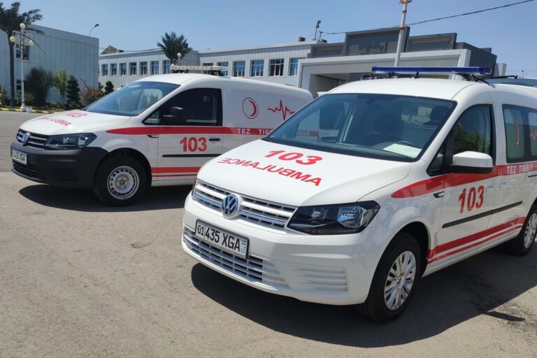 В Ташкенте мать выбросила из окна двух сыновей и покончила с собой