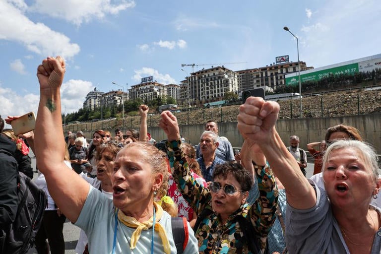 Riot Police Clash with Opposition CHP Supporters in Istanbul after Court Ruling: Photos