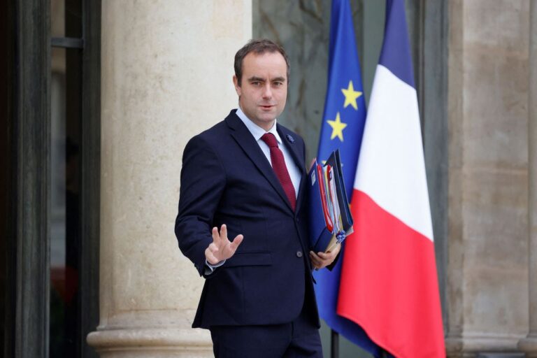 France Plunged Into Crisis as Prime Minister Lecornu Quits After 14 Hours