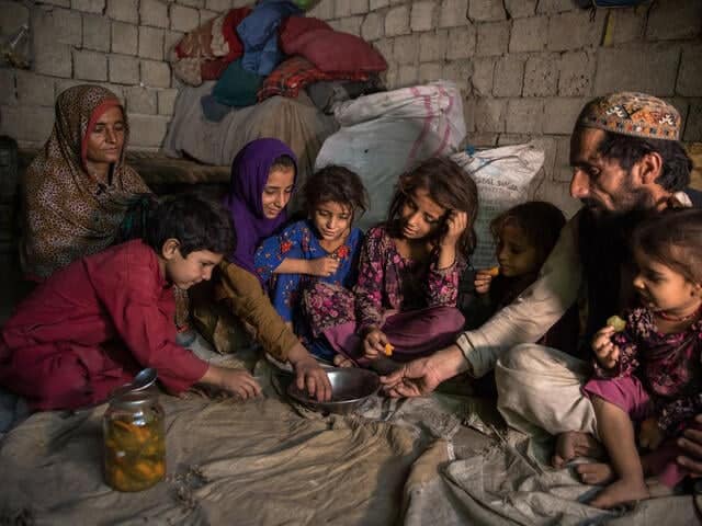 Afghans Struggle to Afford Basic Needs as Poverty Deepens