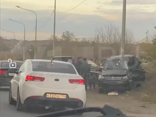 Volgogradda O‘zbekistondan kelgan avtomobil og‘ir avariyaga uchradi