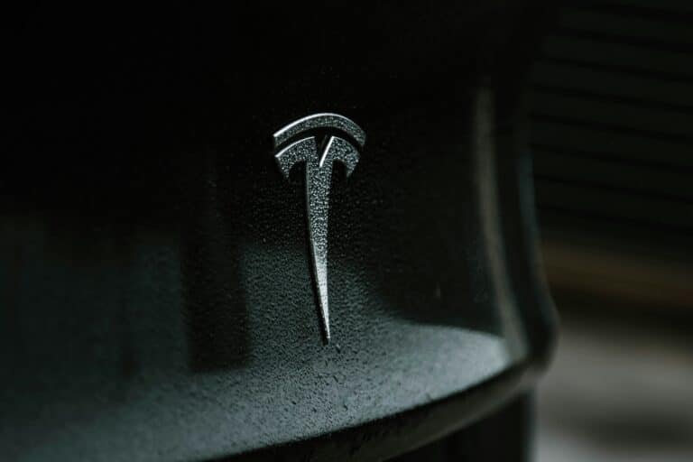 Tesla to Reveal Cheaper Model Y as Musk Bets on Affordability to Boost Global Sales