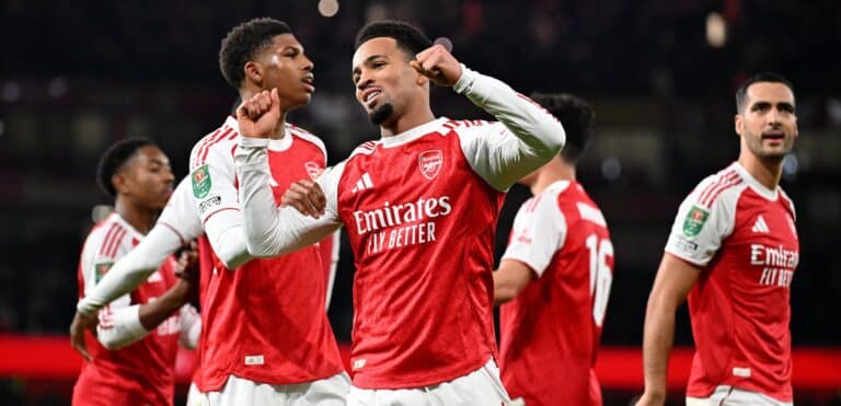 Арсенал без проблем обыграл Брайтон и вышел в четвертьфинал Кубка лиги