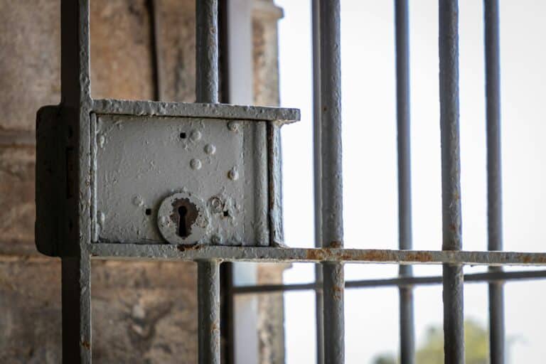 Студент задушил женщину и получил десять лет тюрьмы
