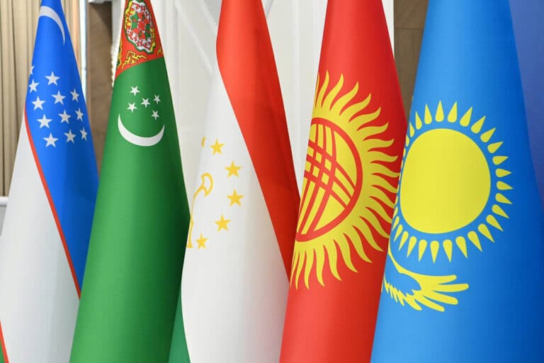Мирзиёев примет участие в саммите Россия - Центральная Азия