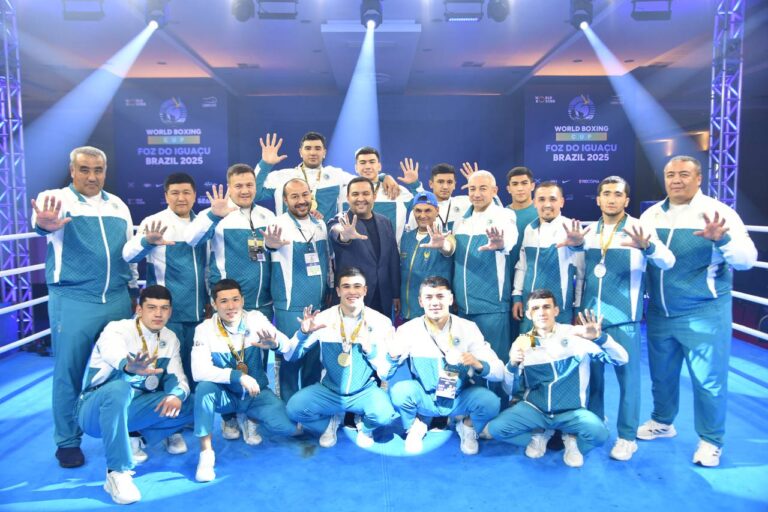 Узбекистан лидирует в мужском медальном зачете World Boxing 2025