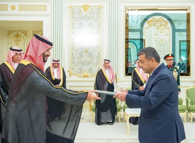 O‘zbekiston elchisi Saudiya Arabistoni valiahdiga ishonch yorliqlarini topshirdi