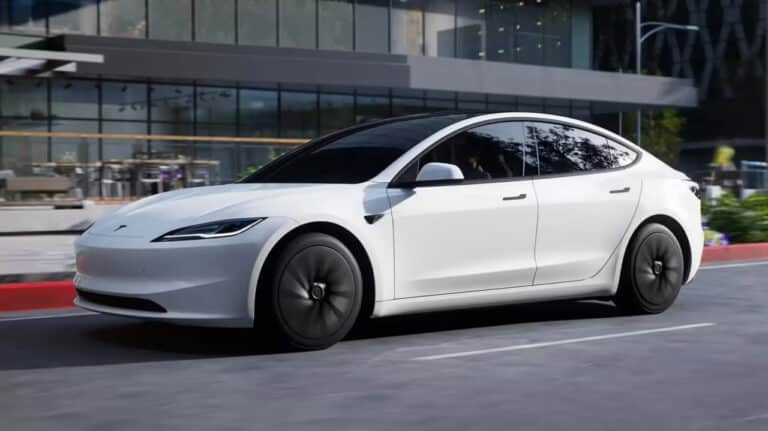 37 ming dollarlik Tesla Model 3 Standard avtomobili taqdim etildi