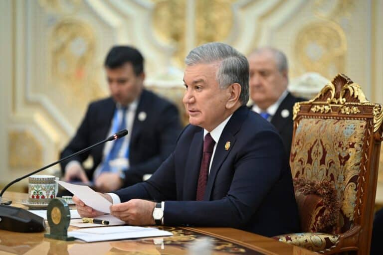 Мирзиёев предложил создать в Бухаре промхаб «Центральная Азия – РФ»