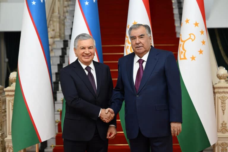 Prezident Emomali Rahmon bilan hamkorlik masalalarini muhokama qildi
