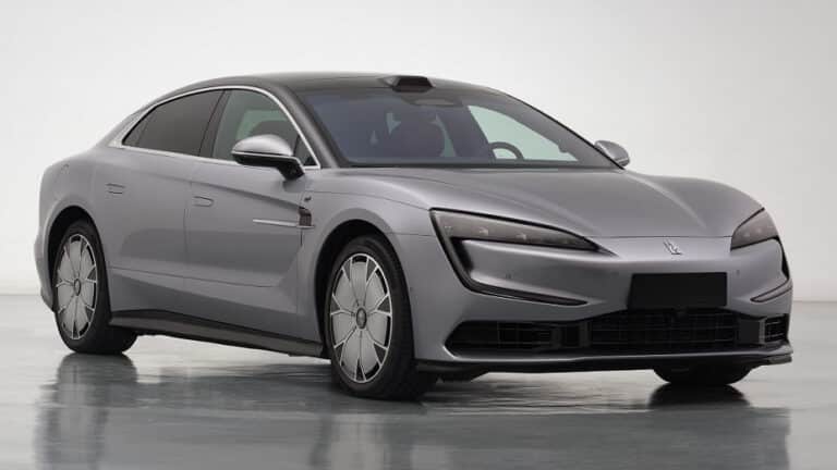 BYD Yangwang U7 avtomobili kuchliroq versiyada taqdim etiladi