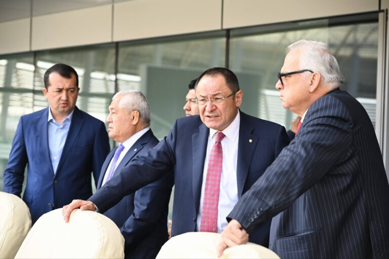 UWW Prezidenti Nenad Lalovich Toshkentdagi Olimpiya shaharchasiga tashrif buyurdi — foto