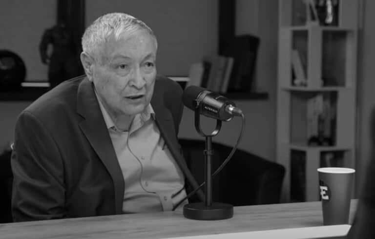 Shavkat Mirziyoyev Rustam Ahmedov vafoti munosabati bilan hamdardlik bildirdi