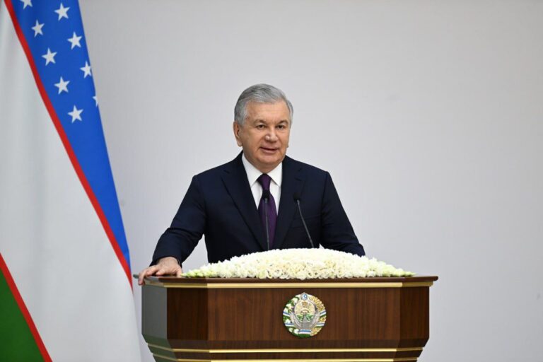 Мирзиёев: благодаря профсоюзам 13 тыс. узбекистанцев вернулись на работу