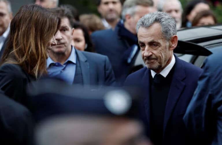 Fransiya sobiq prezidenti Nikolya Sarkozi besh yillik qamoq jazosini o‘tashni boshladi