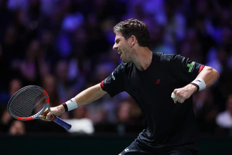 Cameron Norrie Stuns Carlos Alcaraz to End World Number One’s 17-Match Masters Streak in Paris