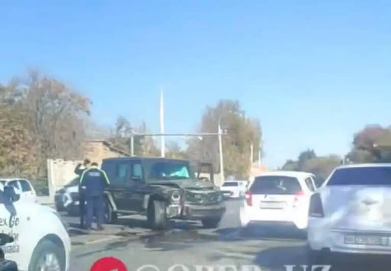 Toshkentda “Gelik” tez yordam mashinasi bilan to‘qnashdi — video