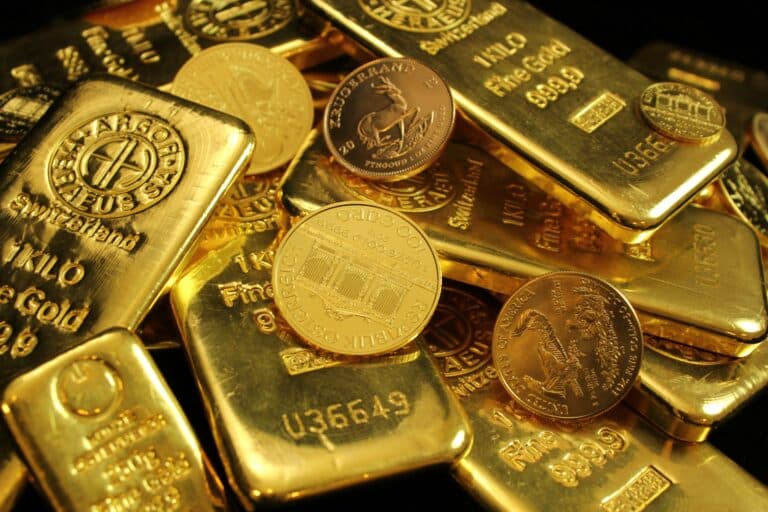 Цена золота побила рекорд, превысив $4,3 тыс.