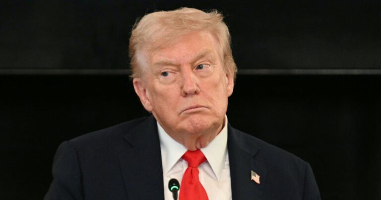 Trump Claims Pakistan Is Testing Nuclear Weapons, Defends US Nuclear Trials