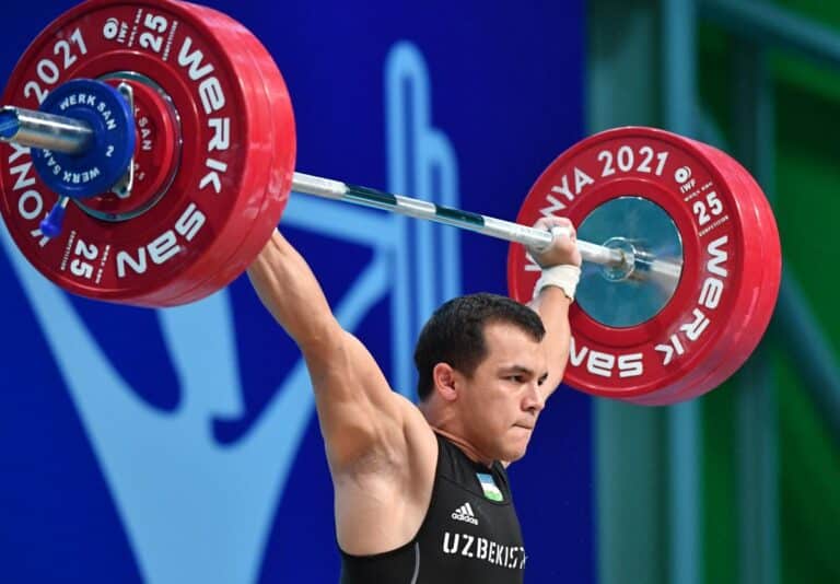 Рияд-2025: Адхамжон Эргашев собрал полный комплект медалей