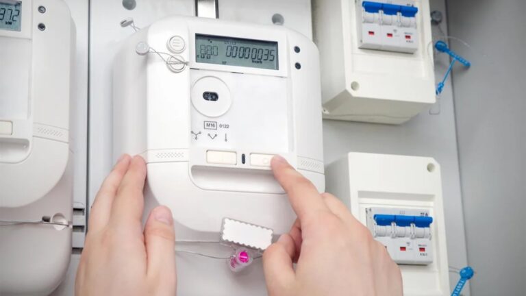 «Умные» электросчетчики не накручивают показания — РЭС