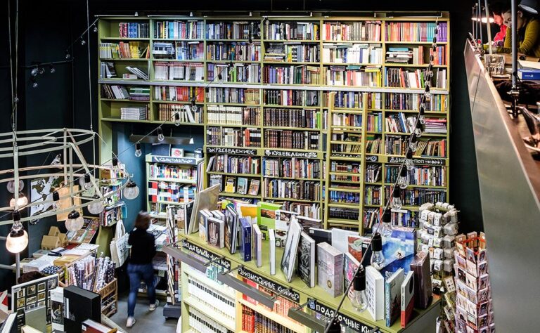 Незаконная публикация перевода обернулась штрафом для УзГУМЯ