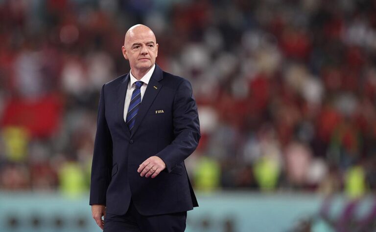 Глава фИФА получил гражданство Ливана