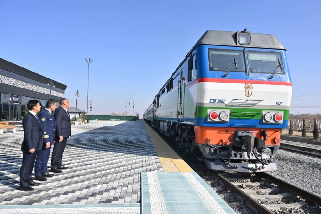 Samarqand – Urgut yangi temir yo‘l liniyasini to‘liq elektrlashtirish rejalashtirilmoqda