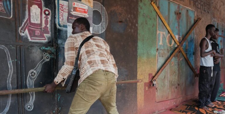 Thousands of African Migrants Return Home Under EU Program; Many Say Support Never Came