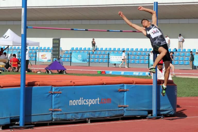 Рияд-2025: Легкоатлеты Узбекистана завоевывают комплект медалей на Играх