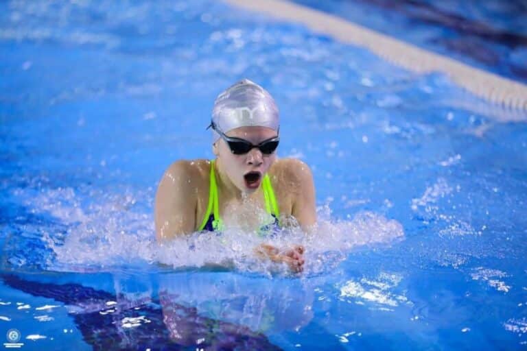 Рияд-2025: сборная Узбекистана завоевала бронзу в плавательной эстафете