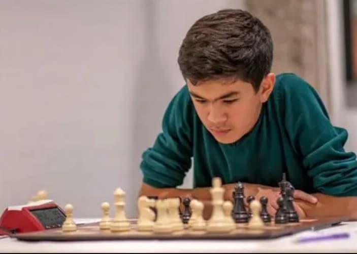 World Cup Semifinals: Yakubboev–Sindarov and Wei Yi–Esipenko Start with Draws