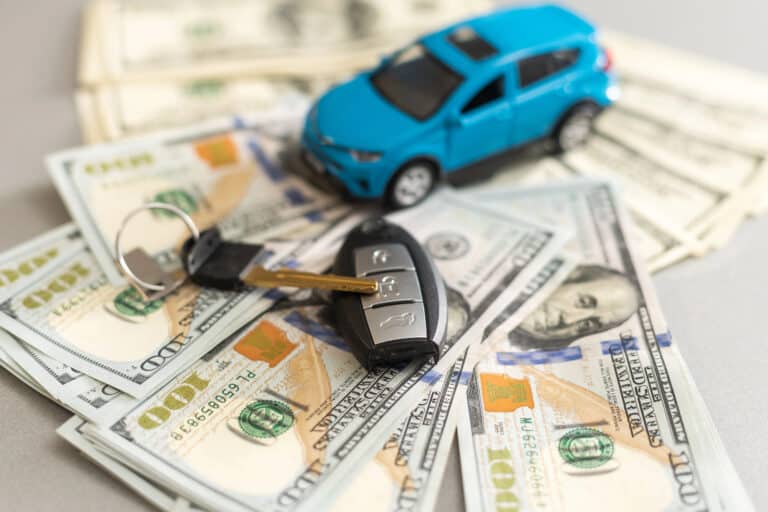 Banklarda mikroqarz va avtokreditlar bo‘yicha foiz stavkalari qancha