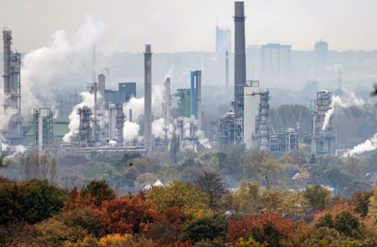 Fossil Fuel Emissions Keep Rising, Undercutting Hopes for Climate Progress