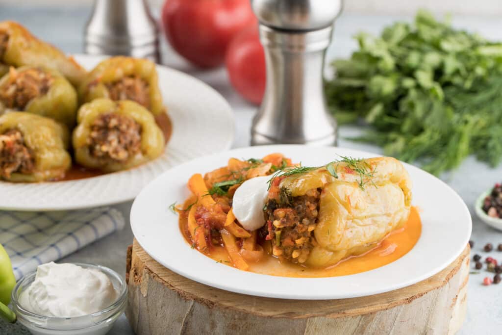 Kechga nima ovqat: bulg‘or qalampirli do‘lma qanday tayyorlanadi