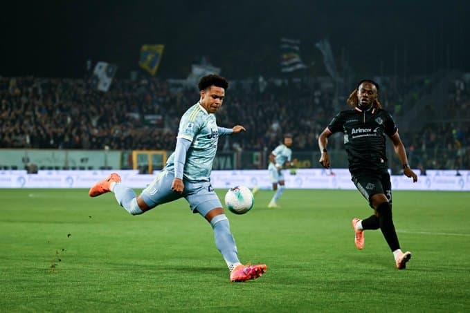 Ювентус удержал победу над Кремонезе — Варди забил, но не спас