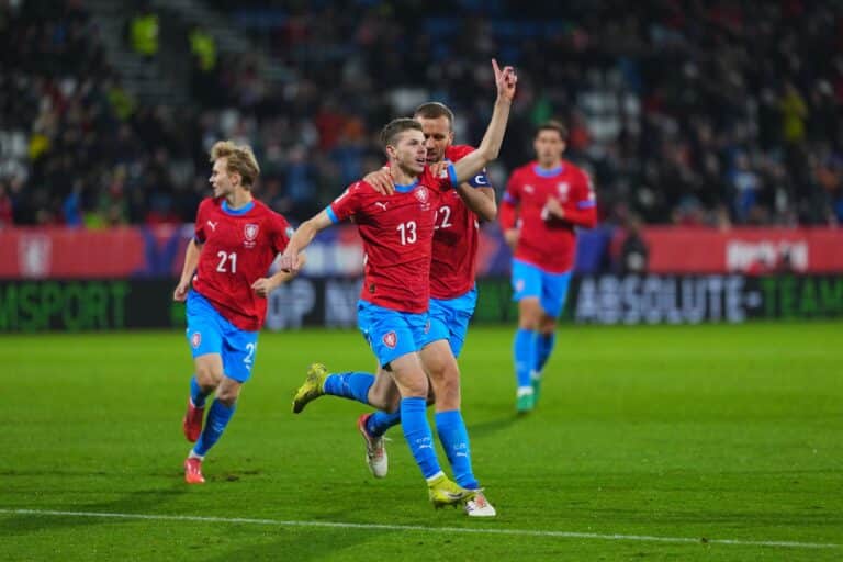 Чехия прошлась катком над Гибралтаром и обеспечила себе стыковые матчи