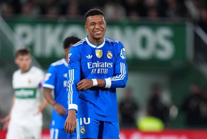 Беллингем вытаскивает для Реала ничью в гостях у Эльче