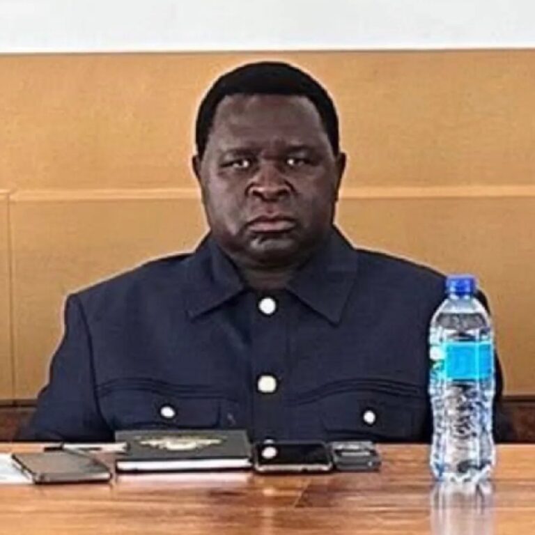 Адольф Гитлер идет на пятый срок на выборах в Намибии