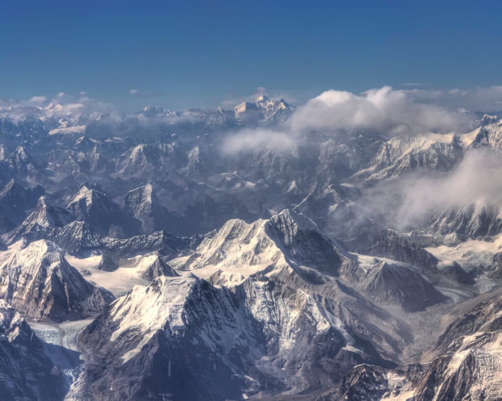 Nepaldagi Yalung Ri tog‘ida yuz bergan qor ko‘chkisi yetti kishi hayotiga zomin bo‘ldi