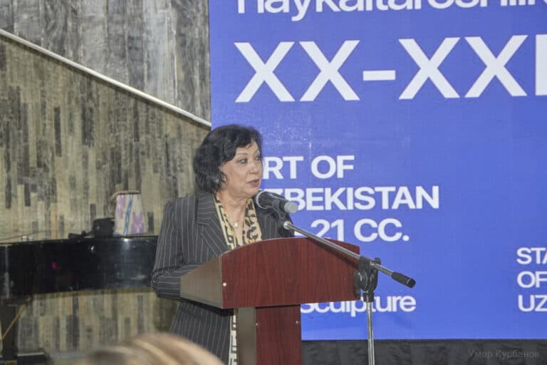 Putin o‘zbekistonlik san’atshunos Elmira Ahmedovani Pushkin medali bilan taqdirladi