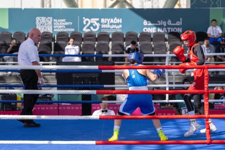 Узбекистанские боксерши Юсуфова и Мамажонова продолжат борьбу за медали