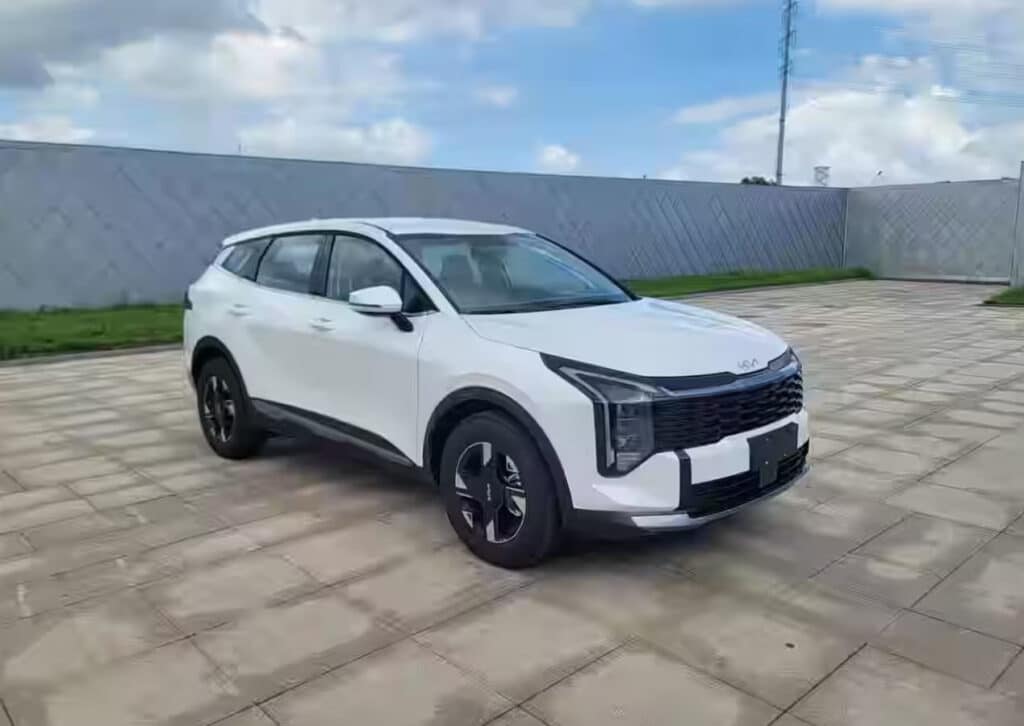 Yangilangan Kia Sportage avtomobili