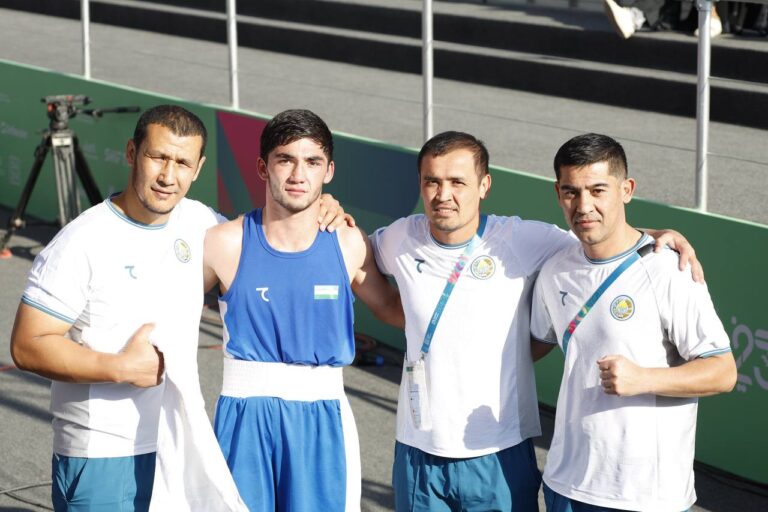 Рияд-2025: Четыре узбекистанских боксера вышли в финал и два спортсмена завоевали бронзу
