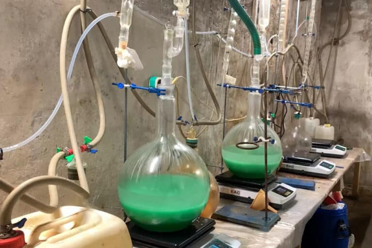 Endi O‘zbekistonda narkolaboratoriya tashkil etganlar 20 yilga ozodlikdan mahrum qilinadi