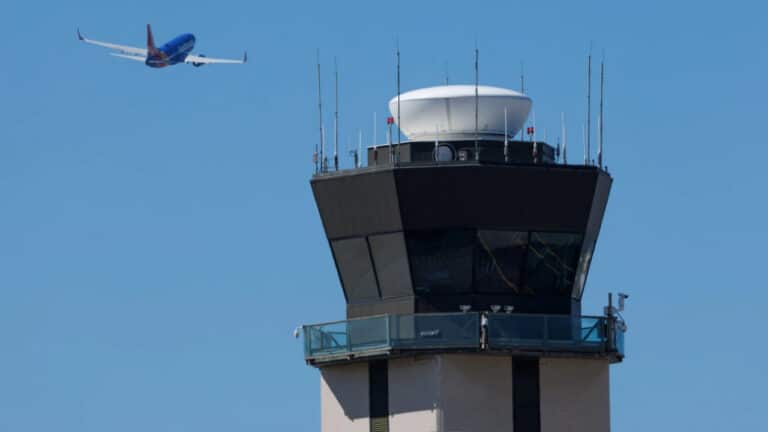 AQShda shatdaun sabab ko‘plab aviaparvozlar bekor bo‘lmoqda